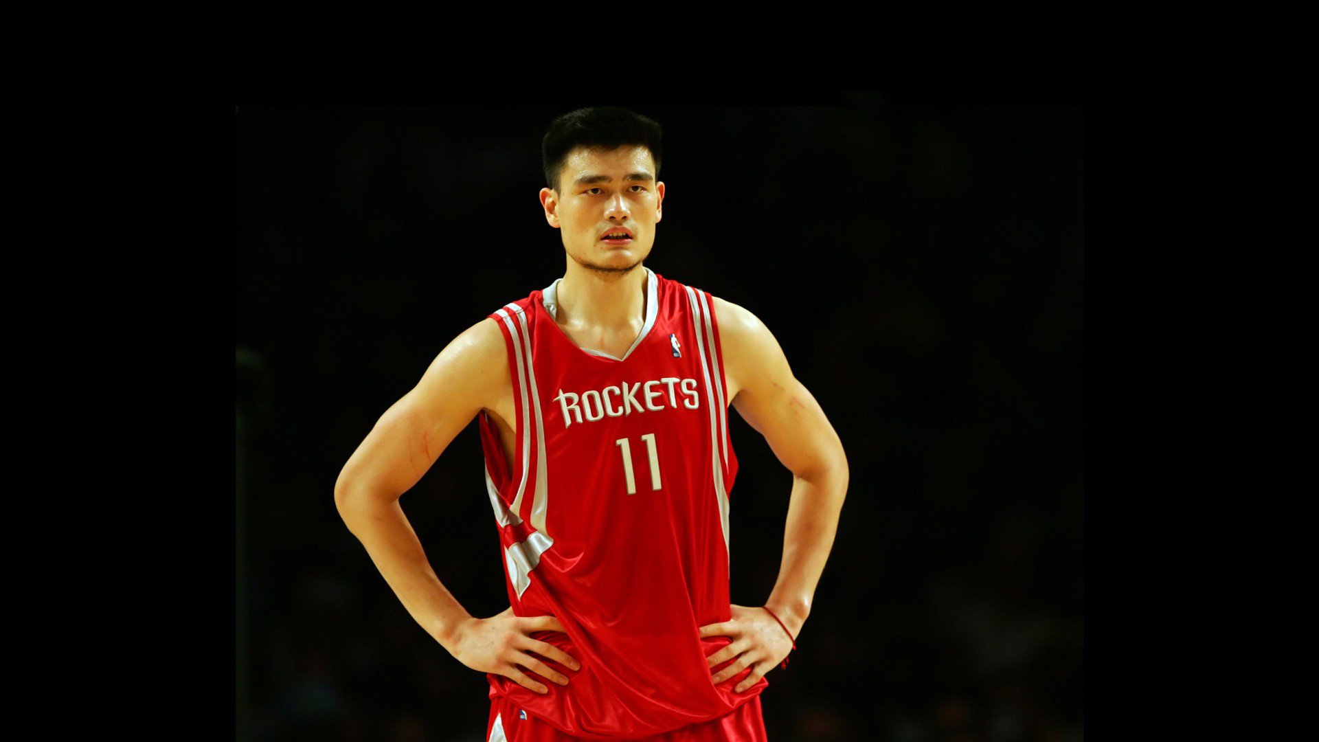 球员穿搭风潮：NBA明星的时尚变革之路，nba球星日常穿搭高清照