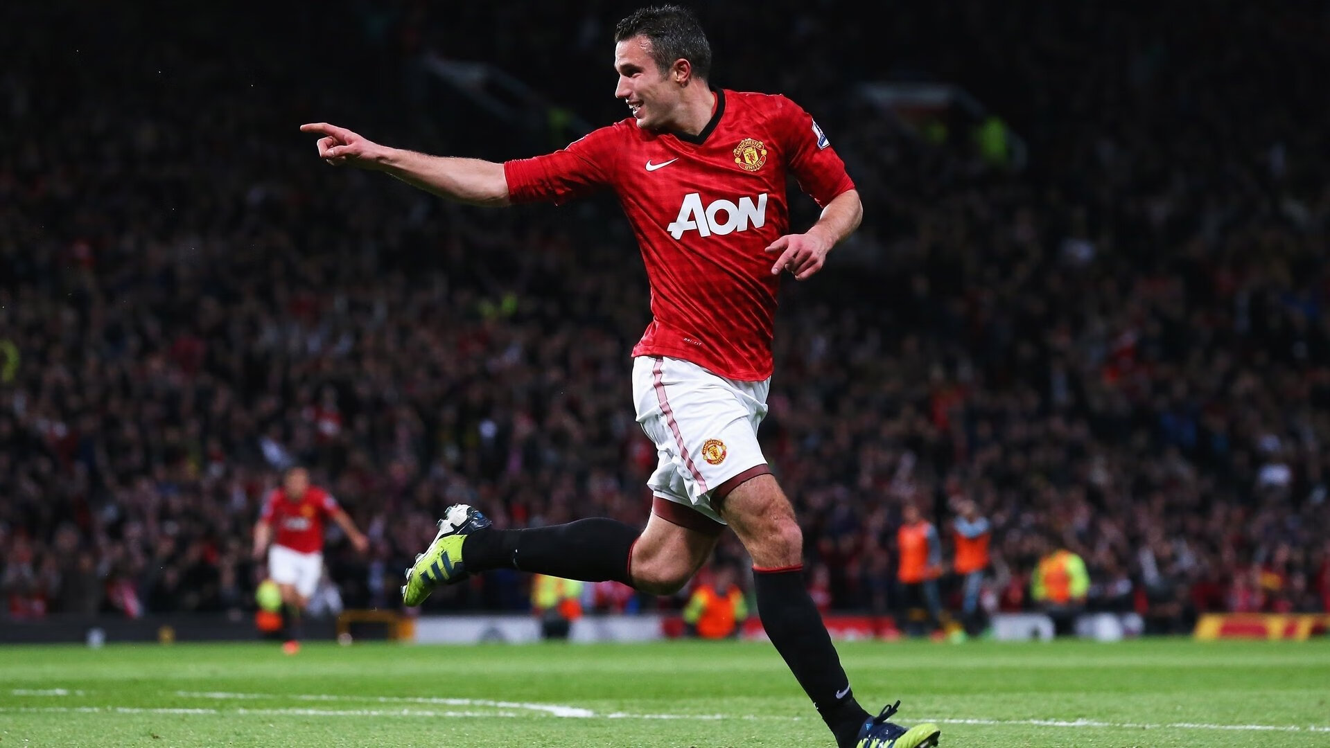 xingkong-曼联官方账号发文感谢球迷陪伴，曼联官方球迷会